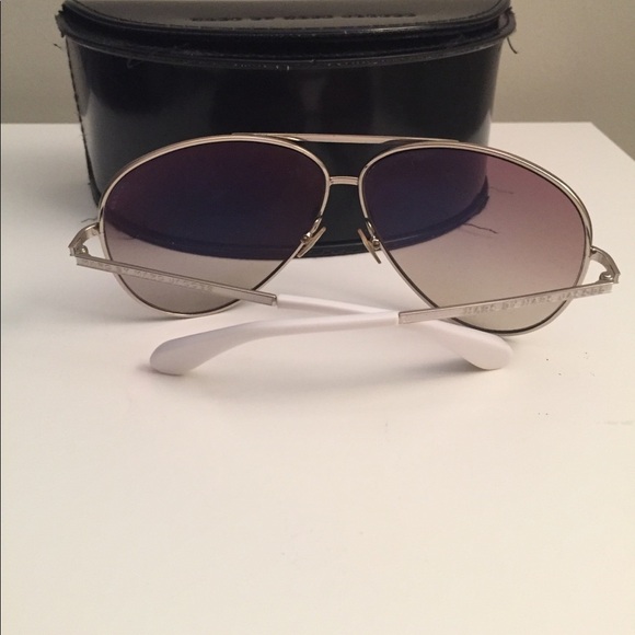 Marc by Marc Jacobs aviator sunglasses. - Picture 7 of 7
